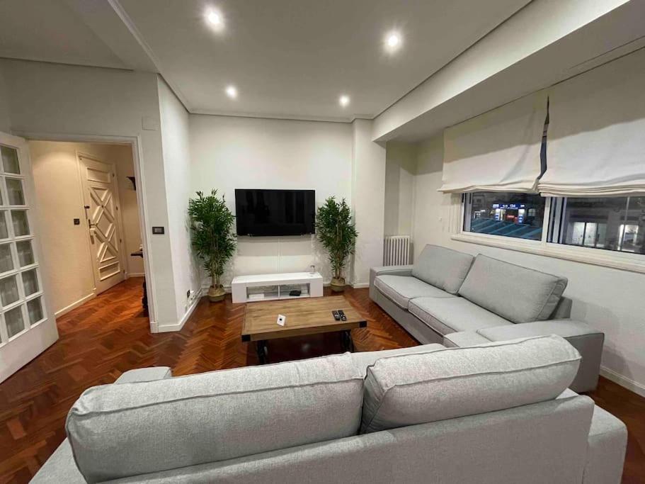 Ferienwohnung Piso Lujo En Gran Via Con Garaje Vigo Exterior foto