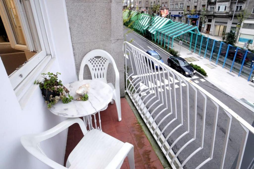 Ferienwohnung Piso Lujo En Gran Via Con Garaje Vigo Exterior foto